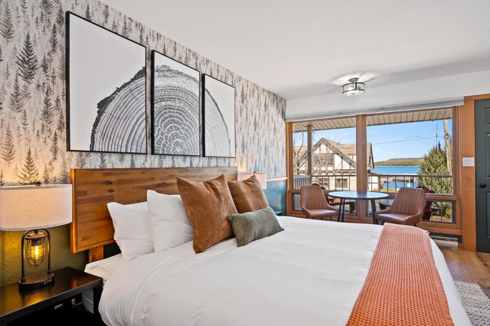 Spruce & Shore Motel Fish Creek Kültér fotó